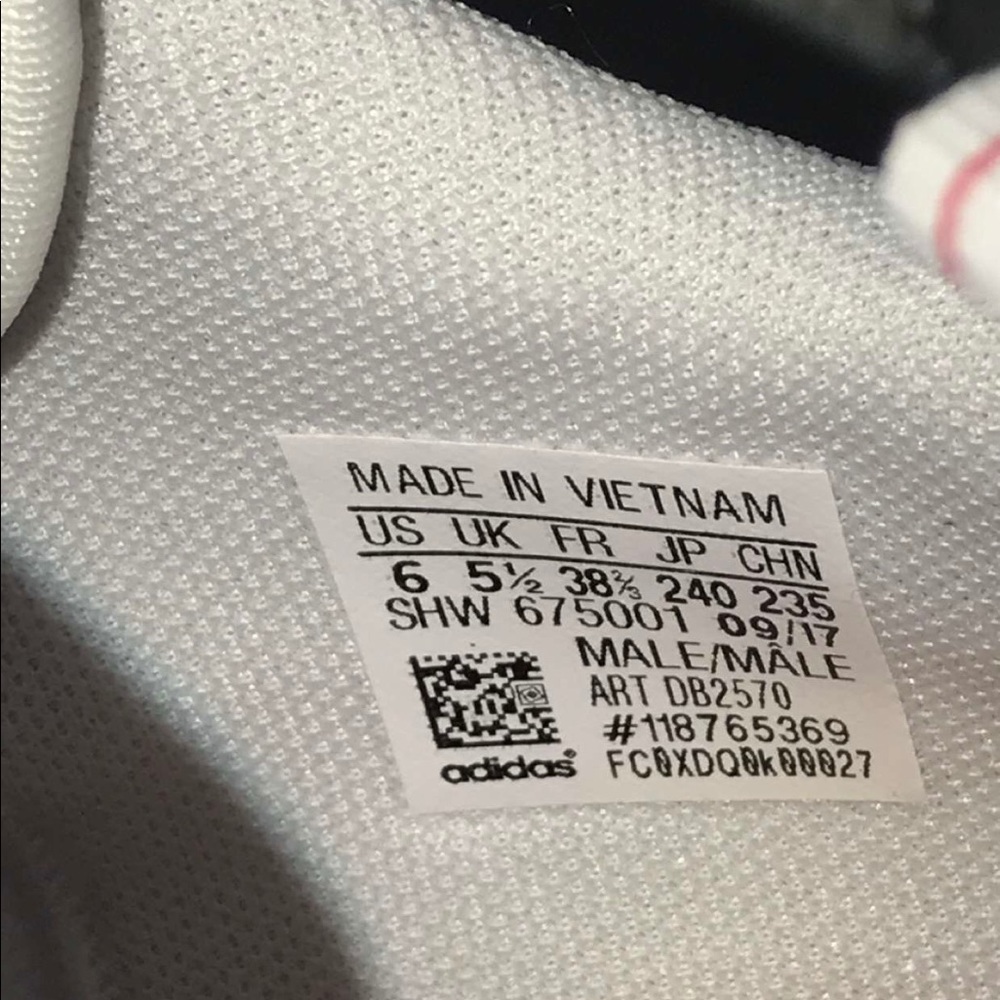 Brand New Adidas NMD R2 Chinese New Year (2018) wedding DH - Picture 4 of 4